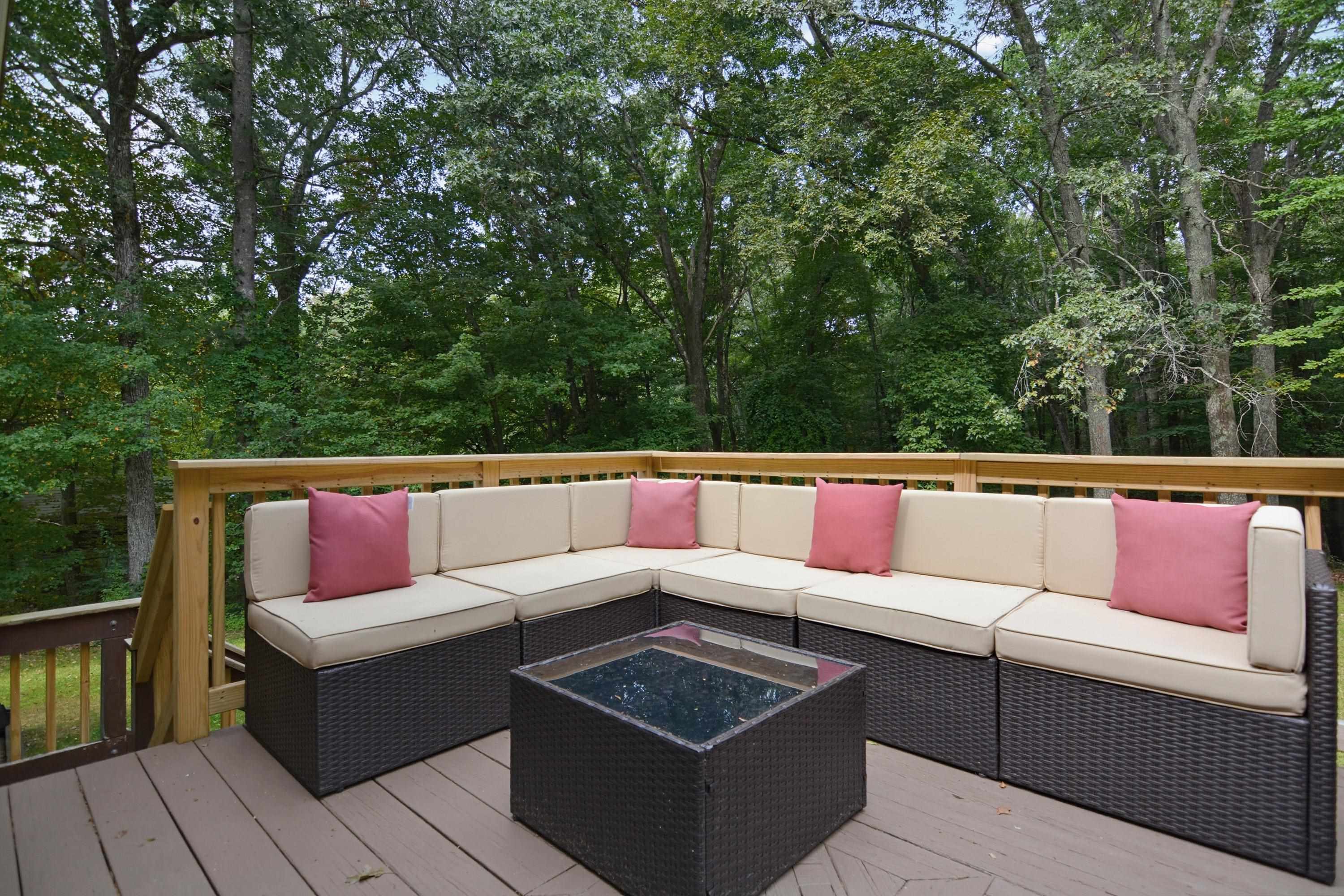178 Island Pond Road Derry, NH 03038 - Photo 27 of 38 Gallery Image 27