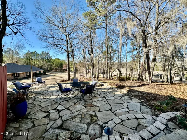 $299,500 | 112 Newport Circle, Clinton, MS 39056