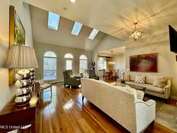 $299,500 | 112 Newport Circle, Clinton, MS 39056