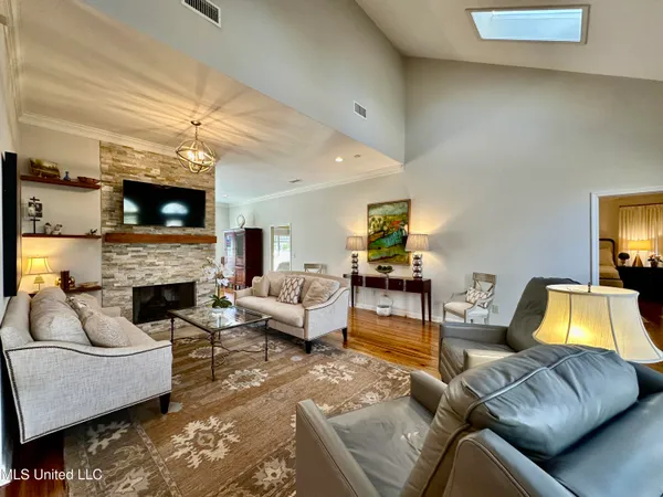 $299,500 | 112 Newport Circle, Clinton, MS 39056