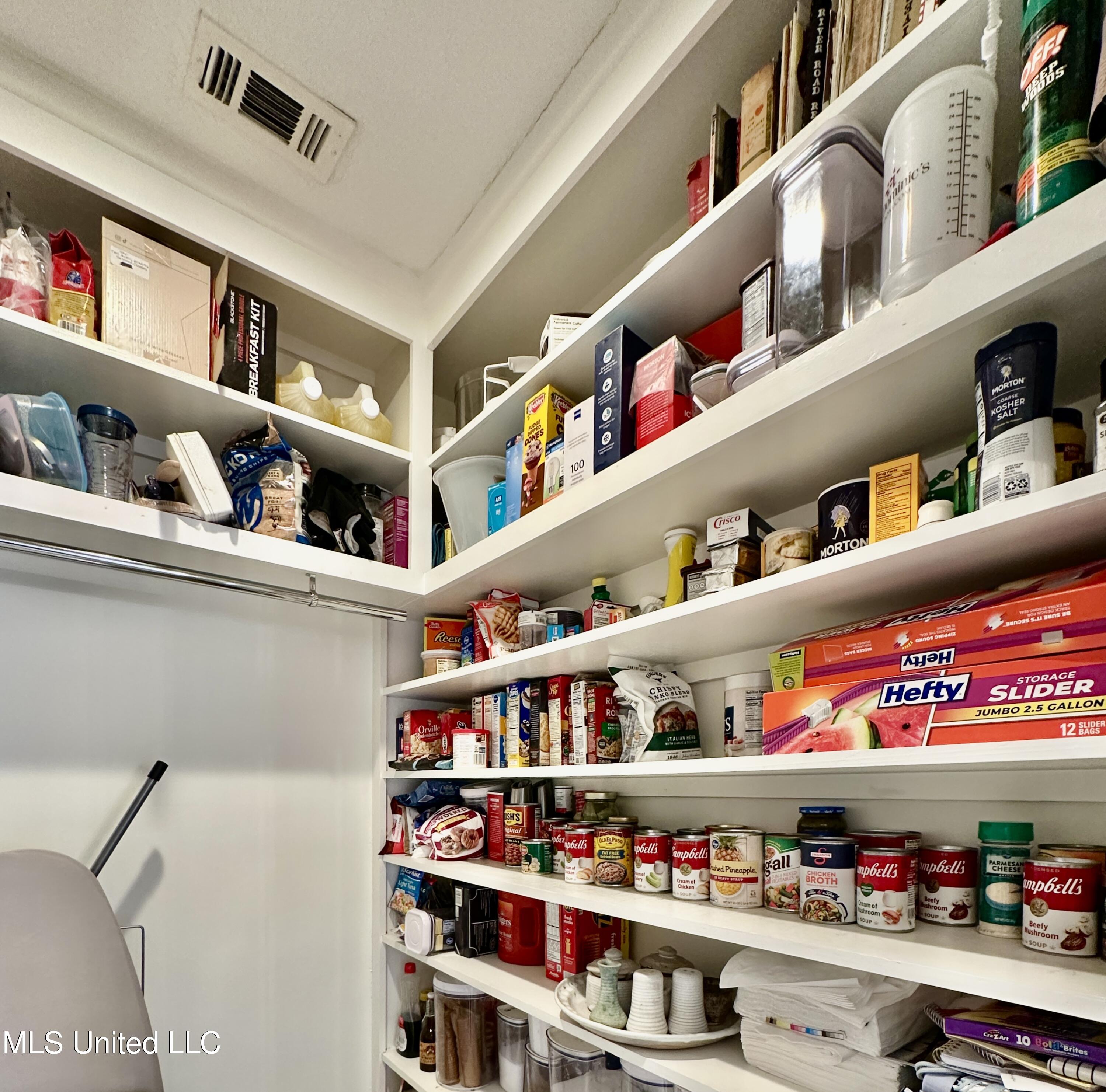 112 Newport Circle Clinton, MS 39056 - Photo 34 of 58 IMG_1940