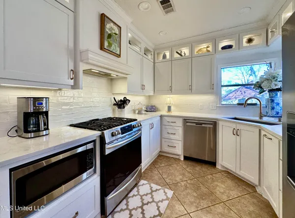 $299,500 | 112 Newport Circle, Clinton, MS 39056