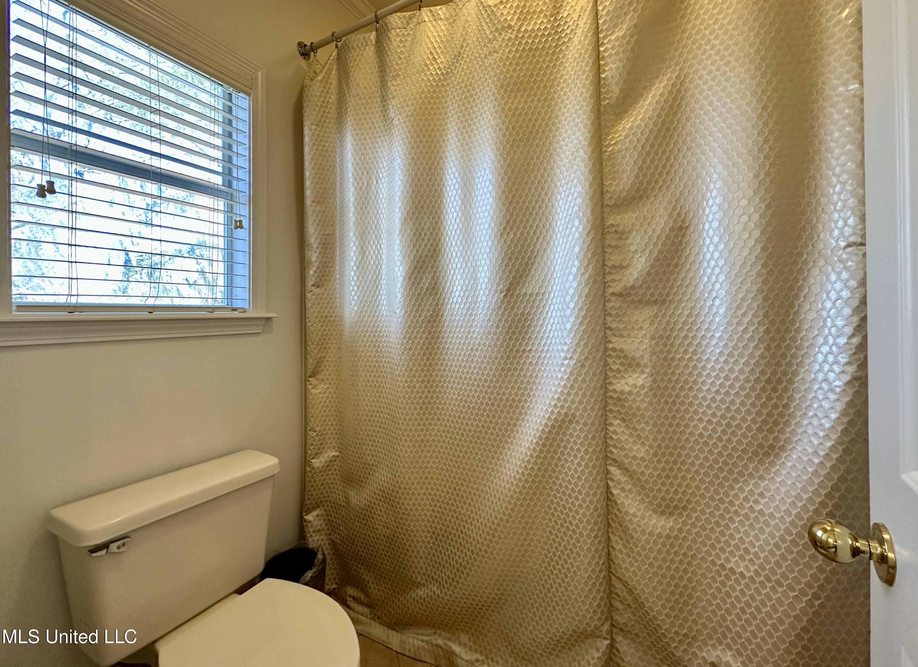 112 Newport Circle Clinton, MS 39056 - Photo 46 of 58 IMG_1925