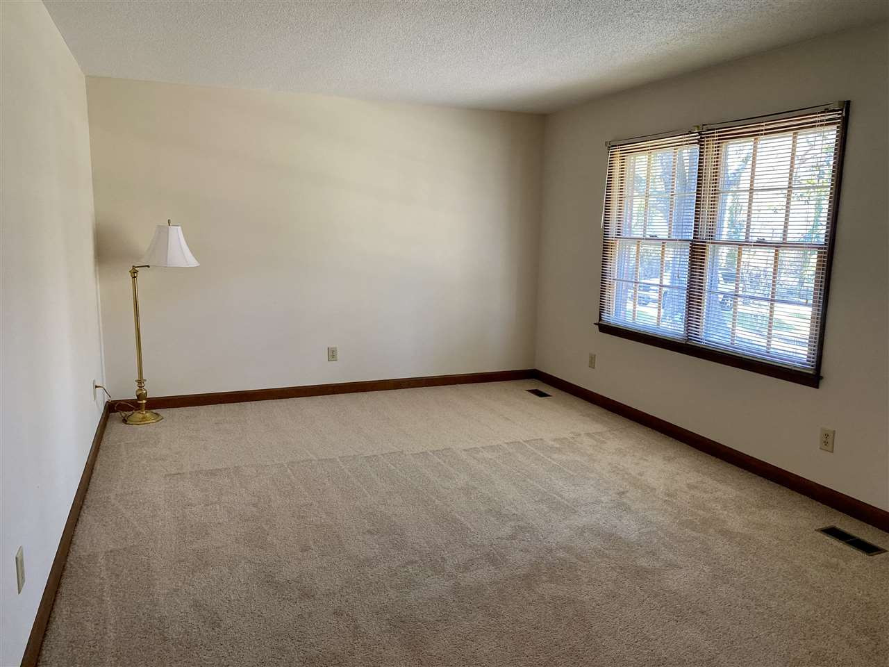 5712 Buffaloe Road Raleigh, NC 27604 - Photo 15 of 28 Living Room
