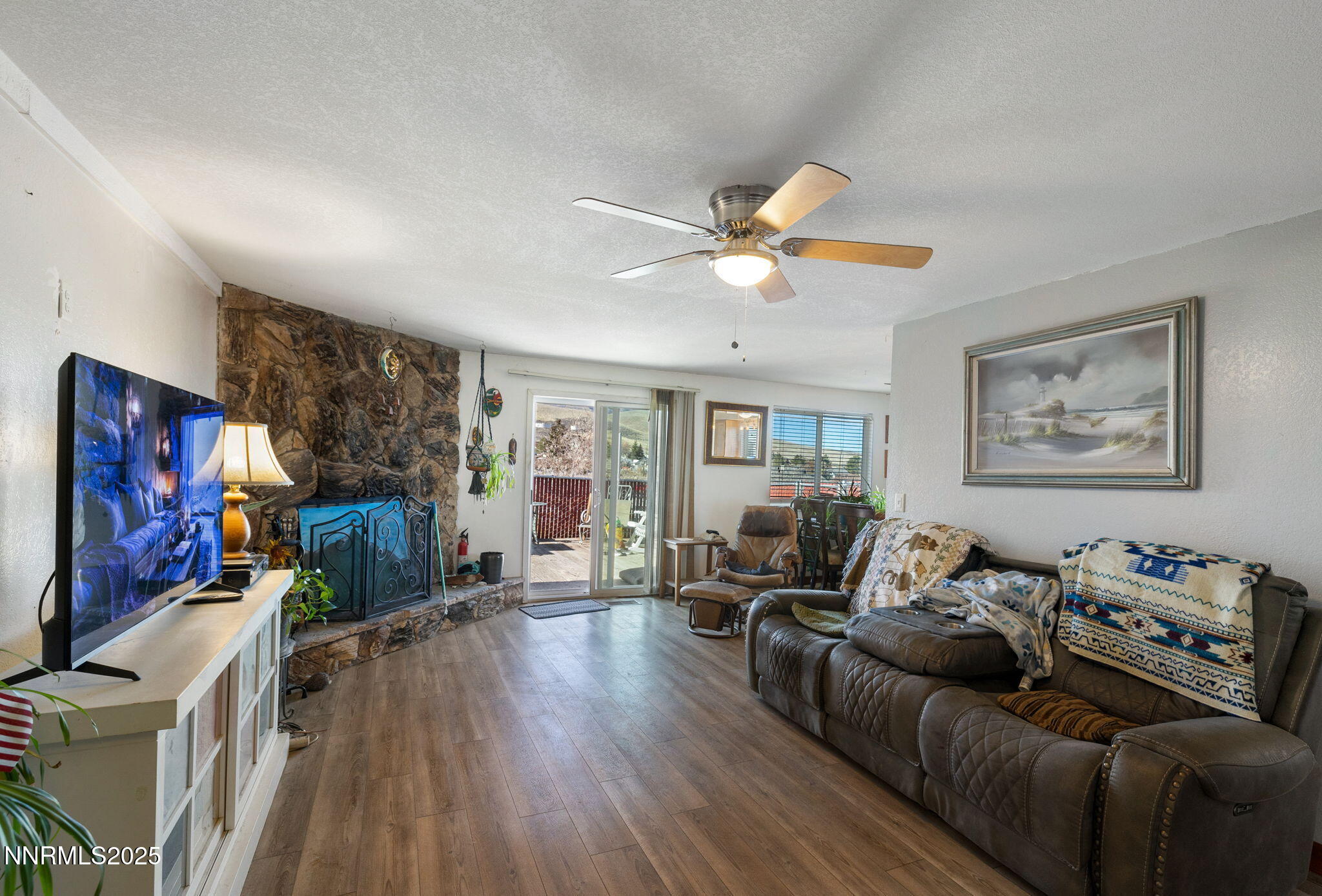 2265 Dakota Way Reno, NV 89506 - Photo 14 of 27 a living room with furniture and wooden floor