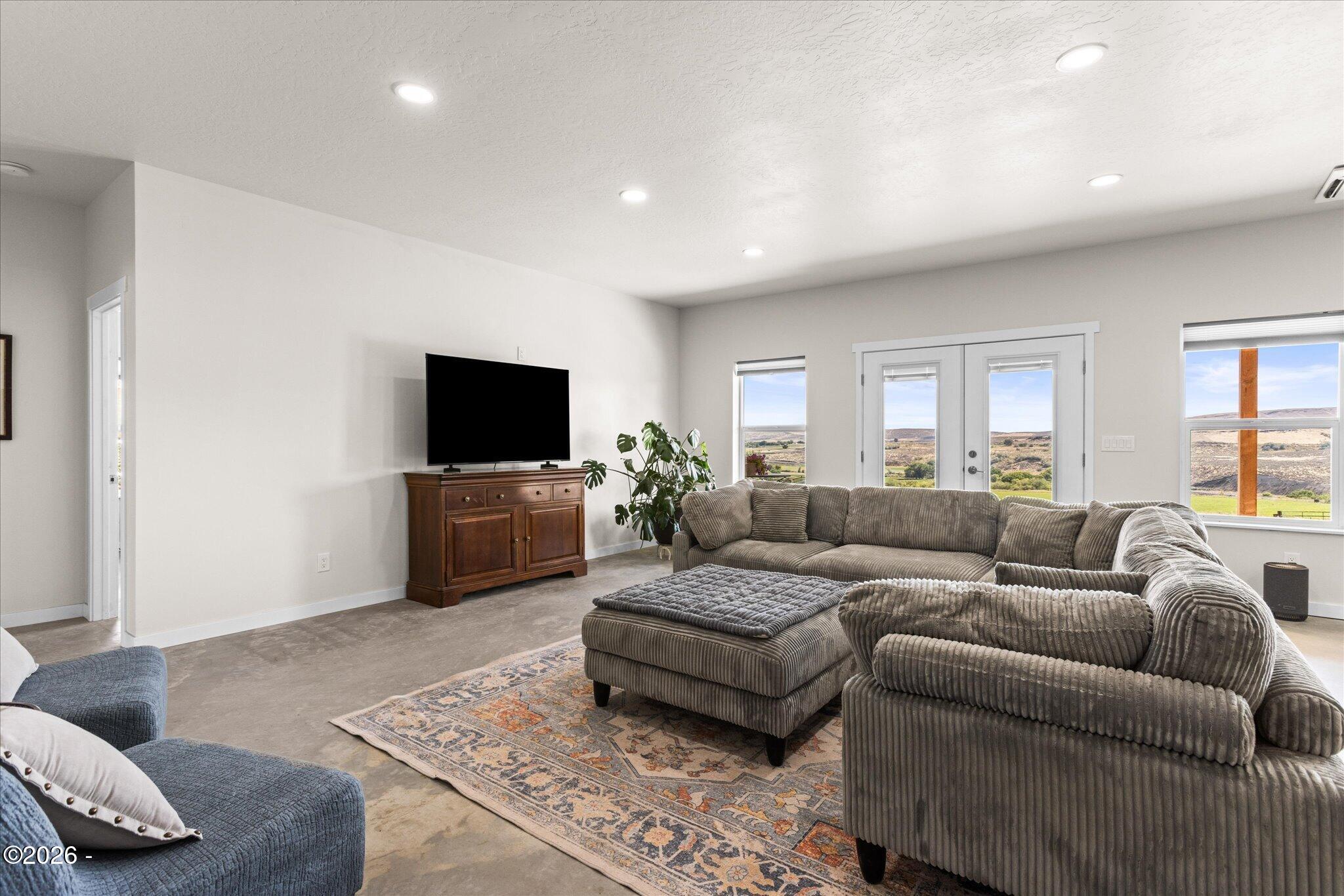 3099 Little Valley Road Harper, OR 97906 - Photo 11 of 54 Gallery Image 11