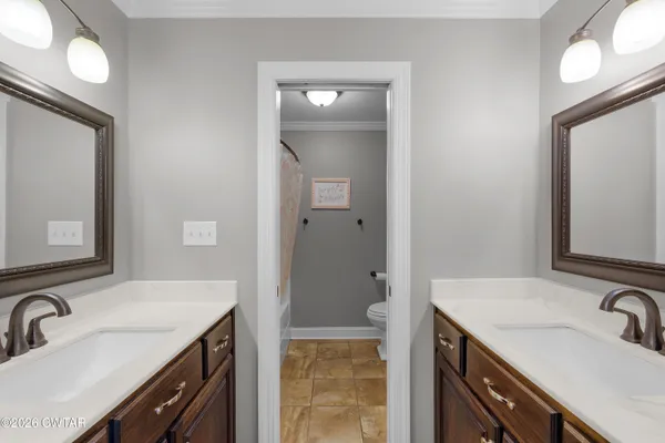 $669,000 | 10 Annie Brooke Cove, Humboldt, TN 38343