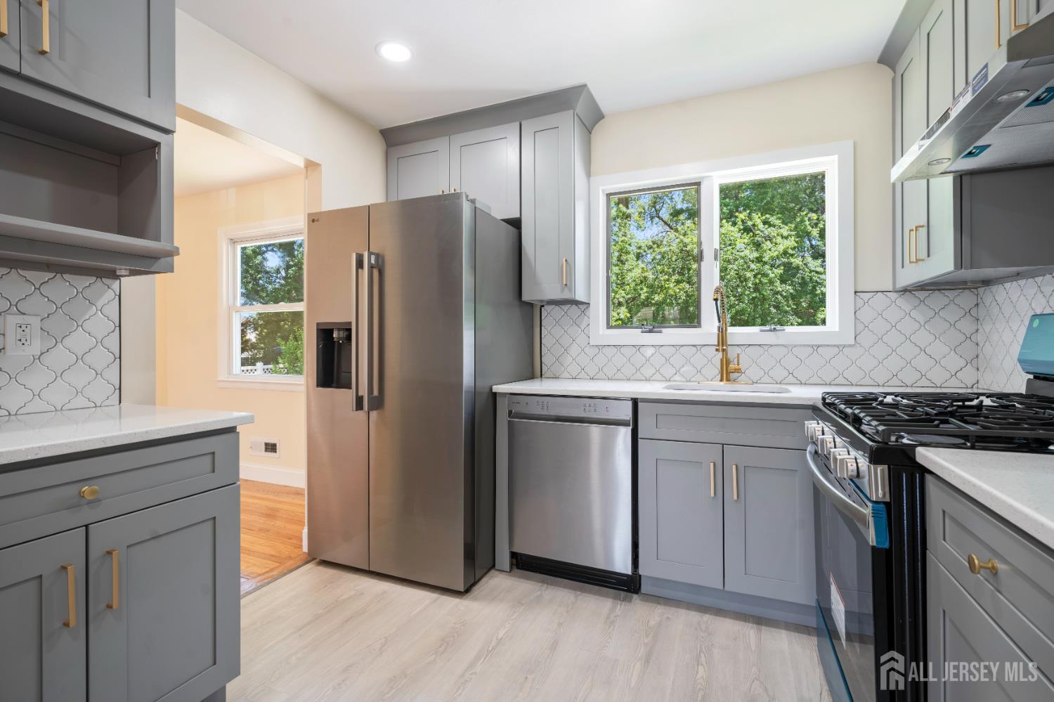 55 Ferris Road Edison, NJ 08817 - Photo 8 of 43
