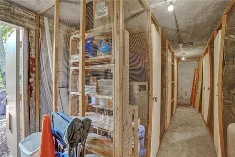 a view of entryway and livingroom