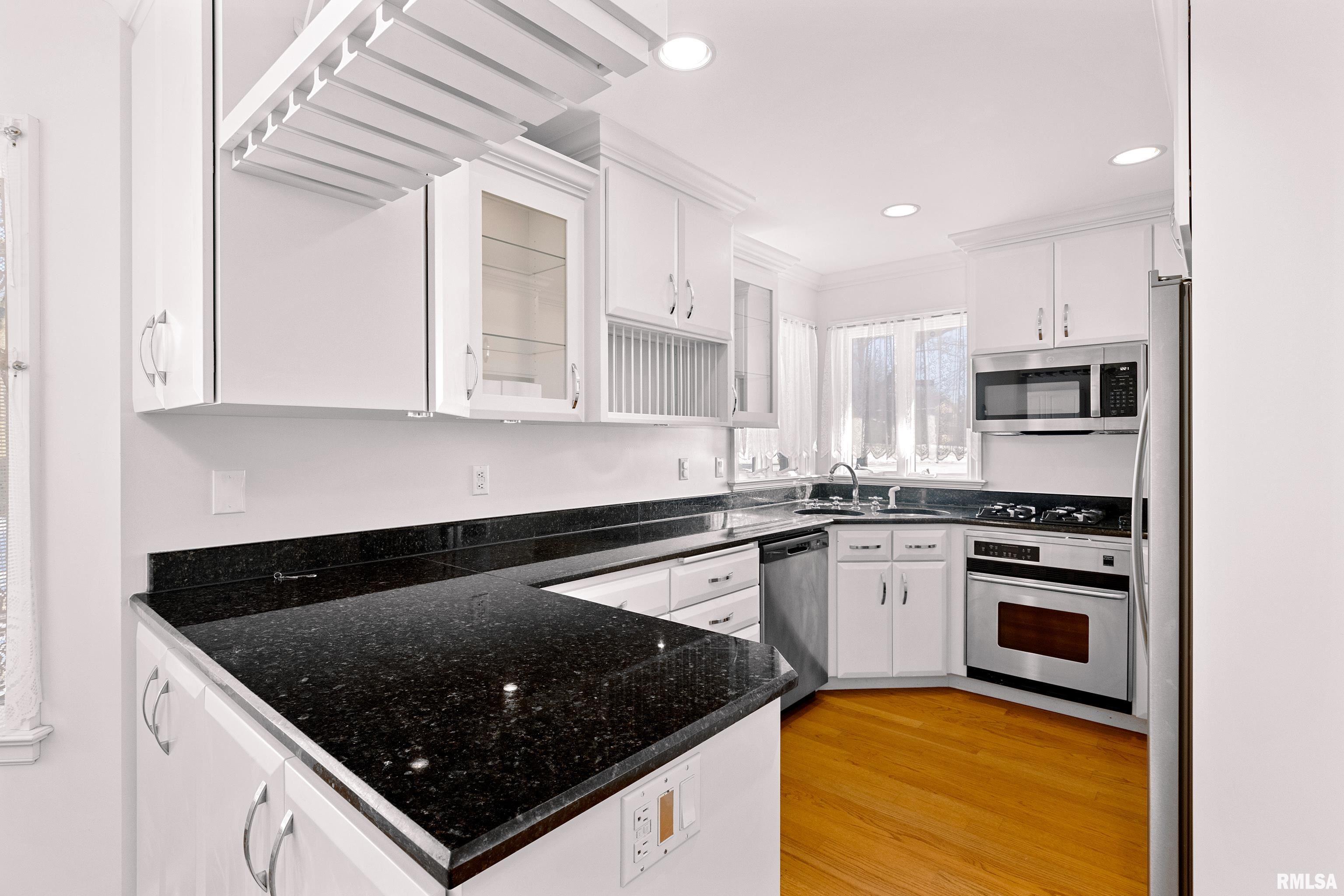 531 West Northgate Road Peoria, IL 61614 - Photo 13 of 48