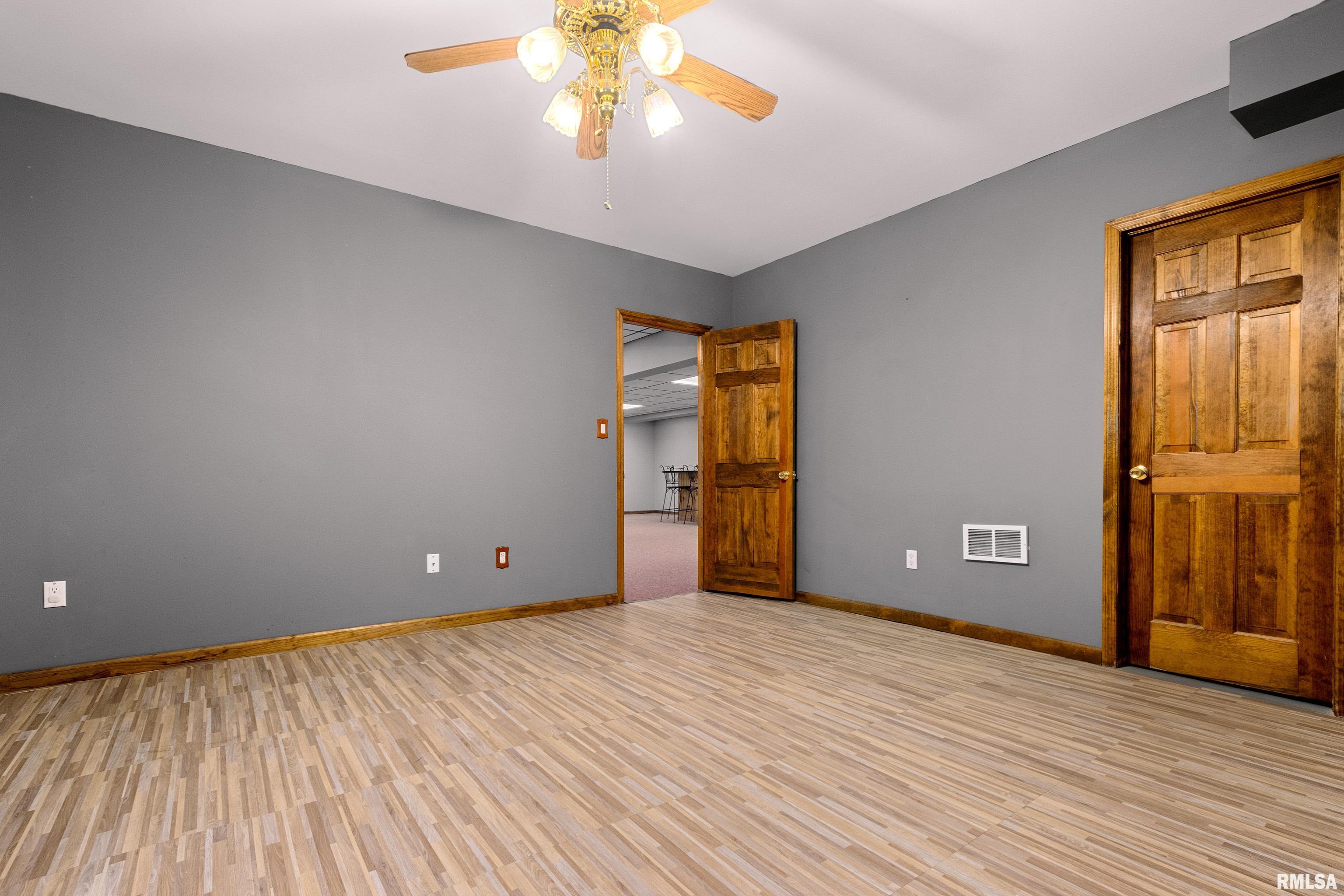 531 West Northgate Road Peoria, IL 61614 - Photo 44 of 48