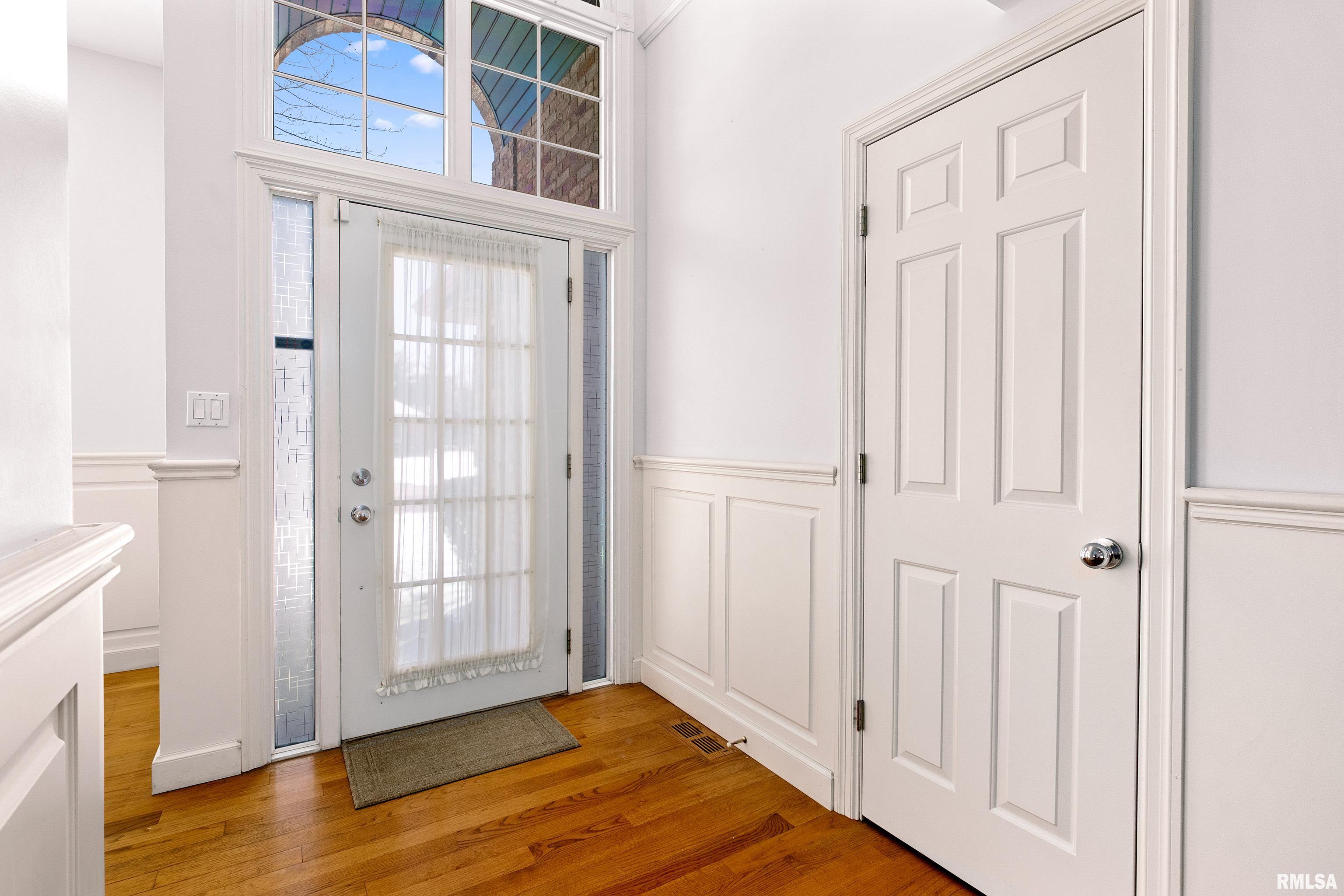 531 West Northgate Road Peoria, IL 61614 - Photo 5 of 48