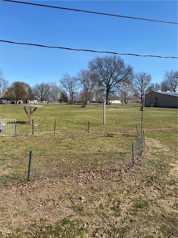 804 East Perry Street Arma, KS 66712 - Photo 6 of 31