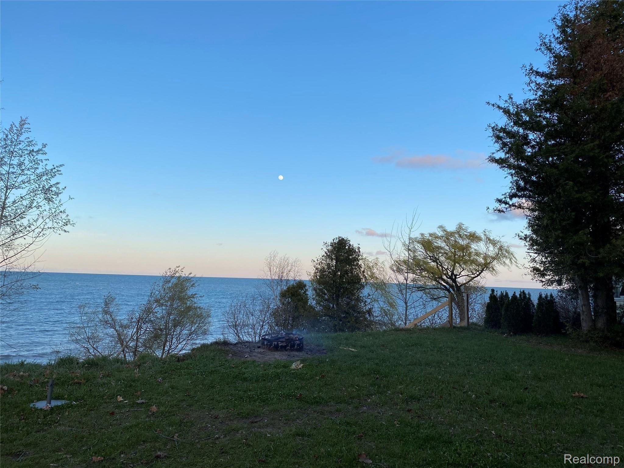 2881 South Lakeshore Road Applegate, MI 48401 - Photo 3 of 20 IMG-8115.jpg