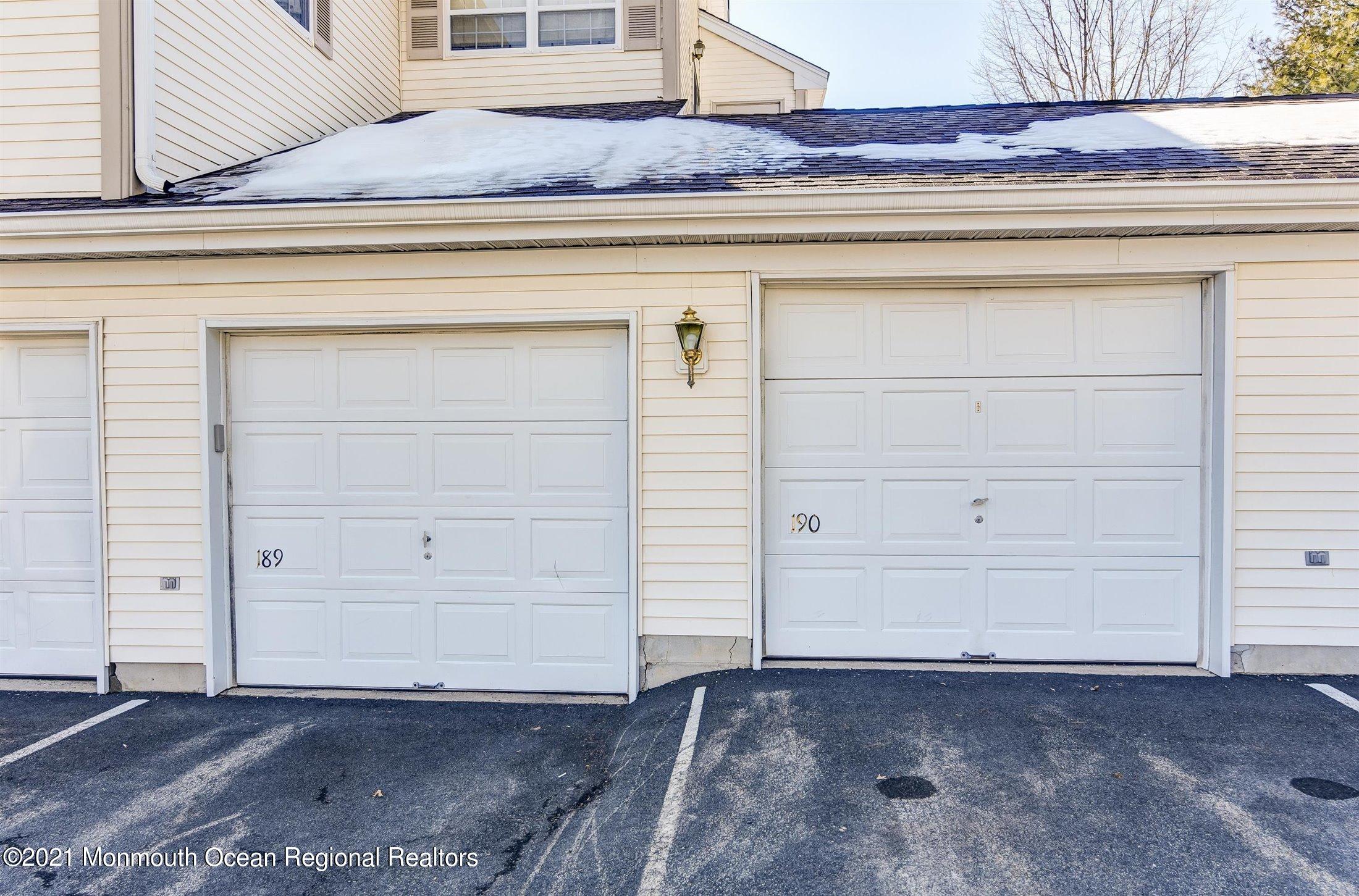 190 Potomac Drive Basking Ridge, NJ 07920 - Photo 22 of 28 22-Garage