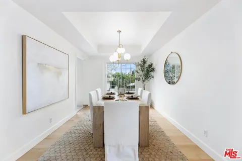 $1,250,000 | 9880 Vidor Drive, Unit 104, Los Angeles, CA 90035