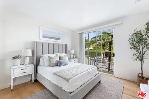 $1,250,000 | 9880 Vidor Drive, Unit 104, Los Angeles, CA 90035
