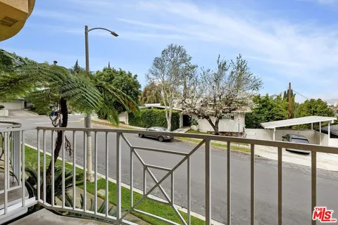 $1,250,000 | 9880 Vidor Drive, Unit 104, Los Angeles, CA 90035