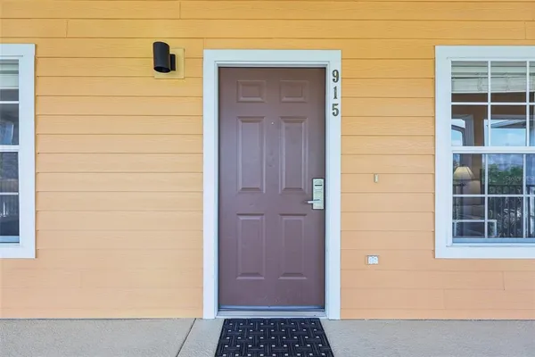 $189,000 | 915 New Providence Promenade, Unit 303, Davenport, FL 33897