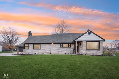 $725,000 | 220 West Drive, Fortville, IN 46040