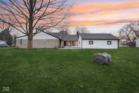 $725,000 | 220 West Drive, Fortville, IN 46040