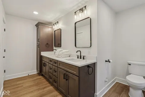 $725,000 | 220 West Drive, Fortville, IN 46040