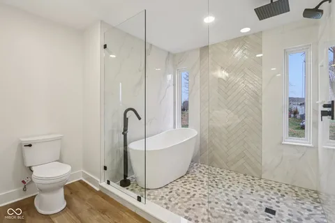 $725,000 | 220 West Drive, Fortville, IN 46040