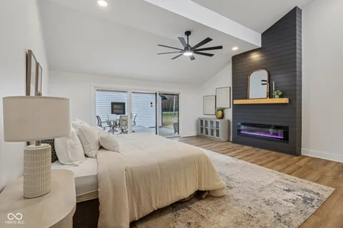 $725,000 | 220 West Drive, Fortville, IN 46040