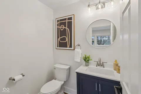 $725,000 | 220 West Drive, Fortville, IN 46040