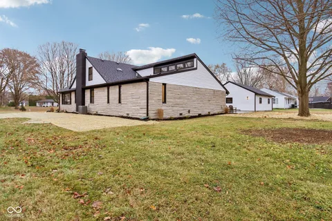 $725,000 | 220 West Drive, Fortville, IN 46040