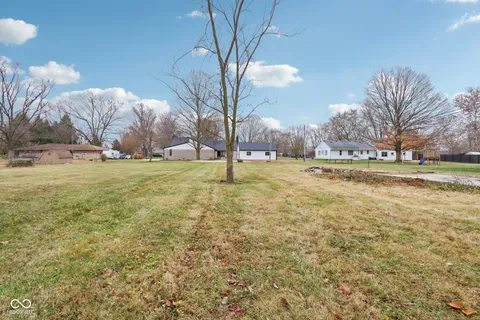 $725,000 | 220 West Drive, Fortville, IN 46040