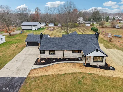 $725,000 | 220 West Drive, Fortville, IN 46040