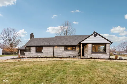 $725,000 | 220 West Drive, Fortville, IN 46040