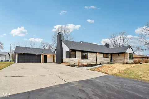 $725,000 | 220 West Drive, Fortville, IN 46040