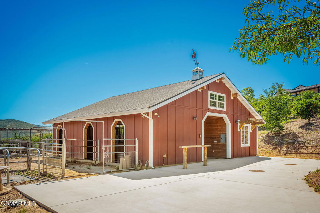 15645 LaPeyre Road Moorpark, CA 93021 - Photo 57 of 69