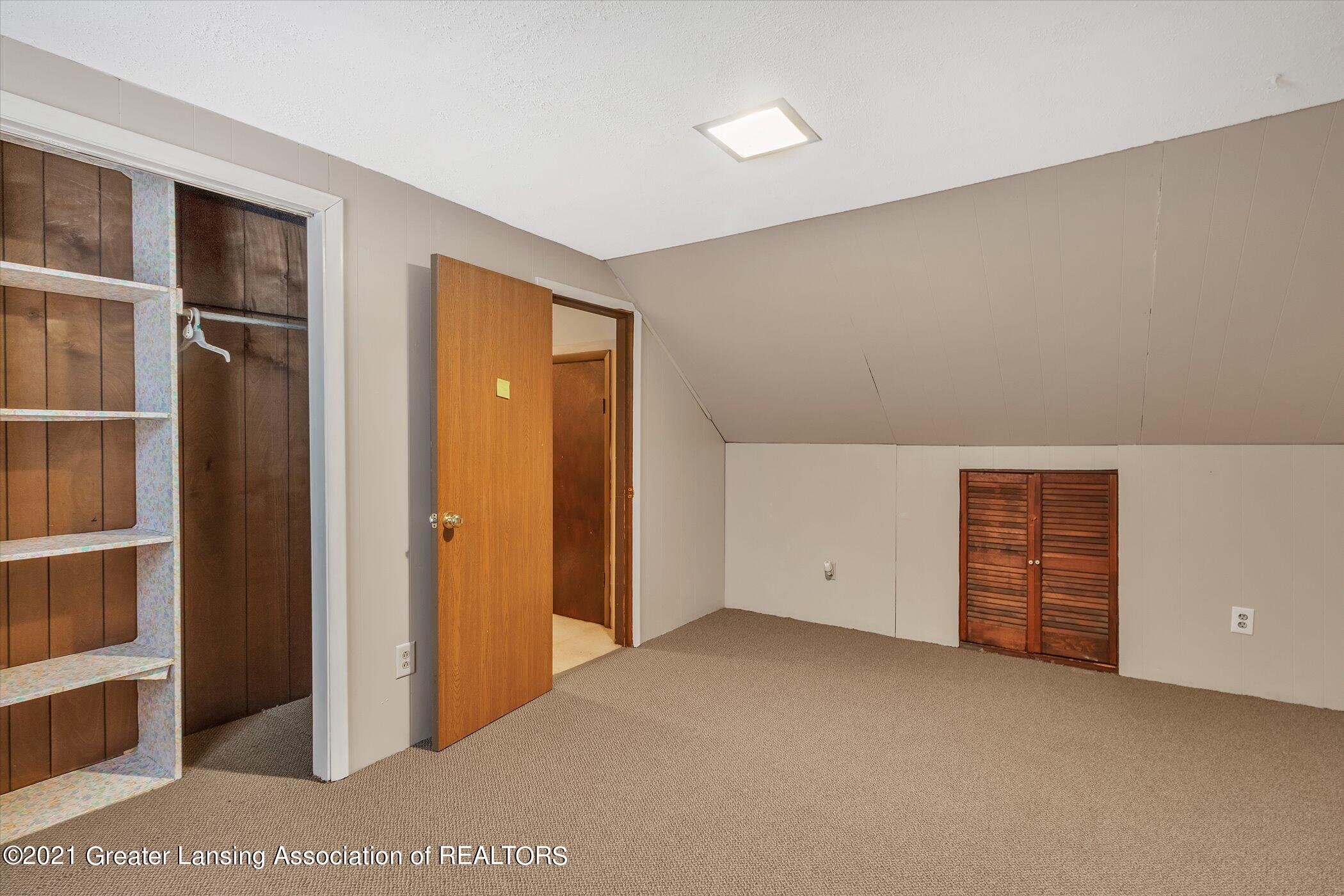 2001 West Miller Road Lansing, MI 48911 - Photo 18 of 21 22-2001 W Miller Rd-Windowstill Real Est