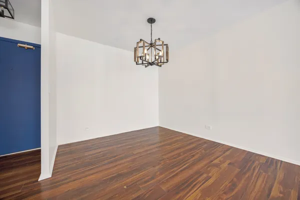 $249,900 | 720 Wellington Avenue, Unit 117, Elk Grove Village, IL 60007