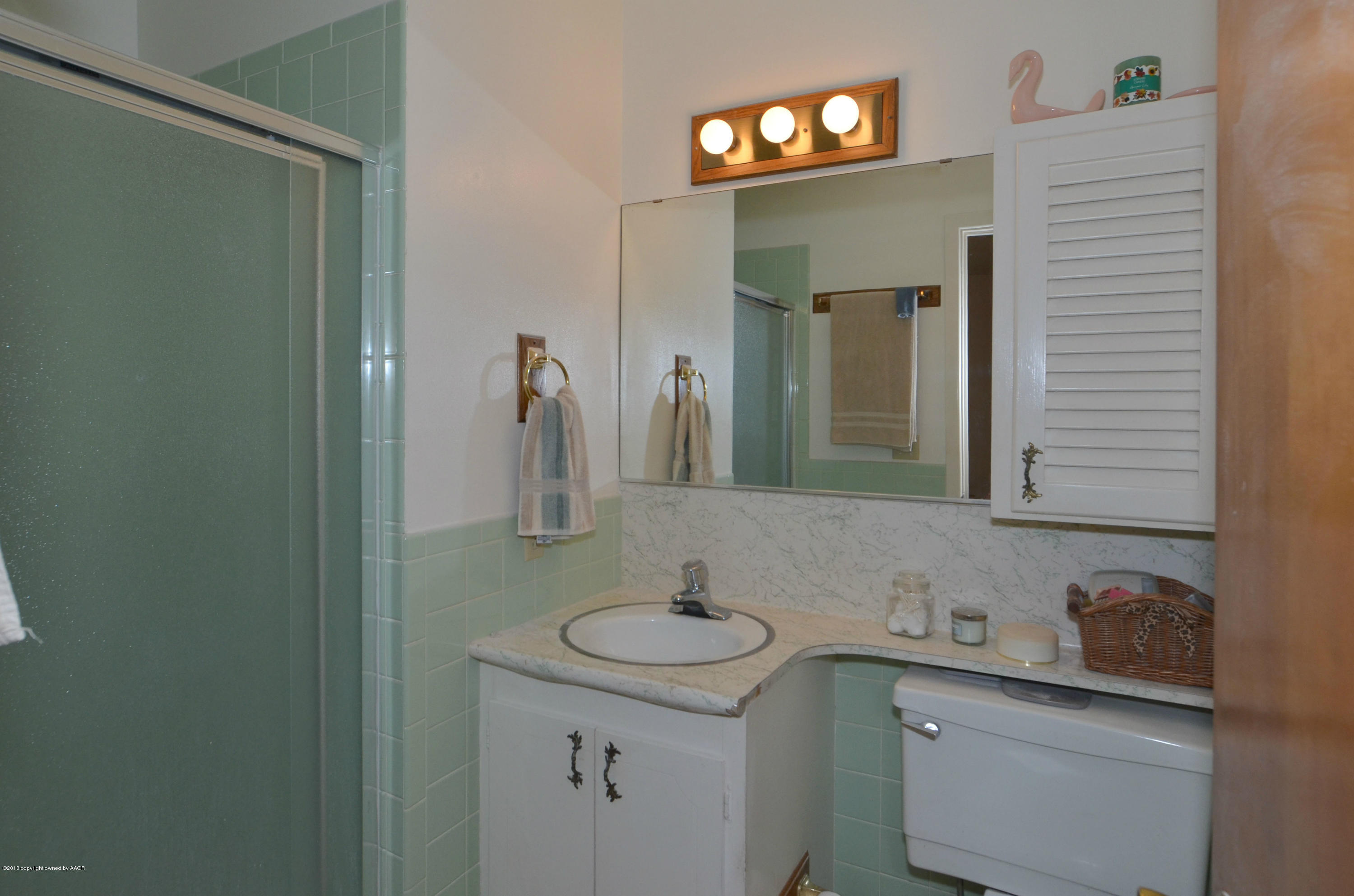 5107 Temple Drive Amarillo, TX 79110 - Photo 12 of 19 Master bath