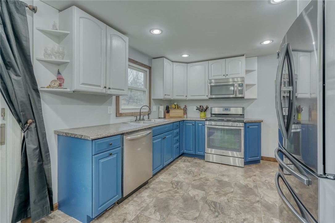 2333 Timberline Drive Macedon, NY 14502 - Photo 17 of 36