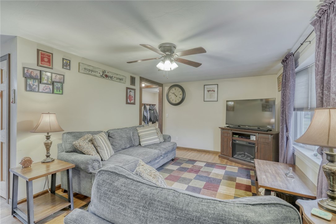 2333 Timberline Drive Macedon, NY 14502 - Photo 4 of 36