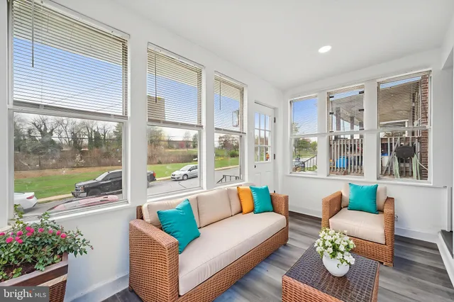 $220,000 | 1425 Hewes Avenue, Linwood, PA 19061