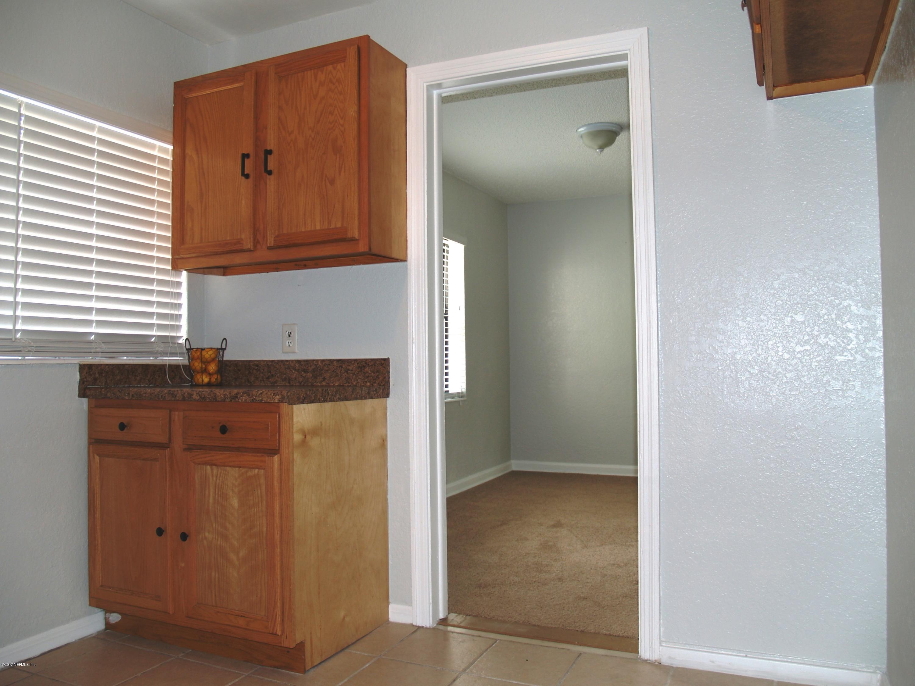7832 Denham Road East Jacksonville, FL 32208 - Photo 8 of 19 Kitchen 2