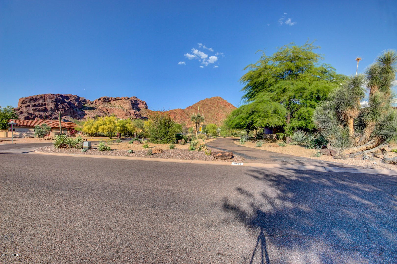 4535 East Palomino Road Phoenix, AZ 85018 - Photo 5 of 70 Location, Location, Location