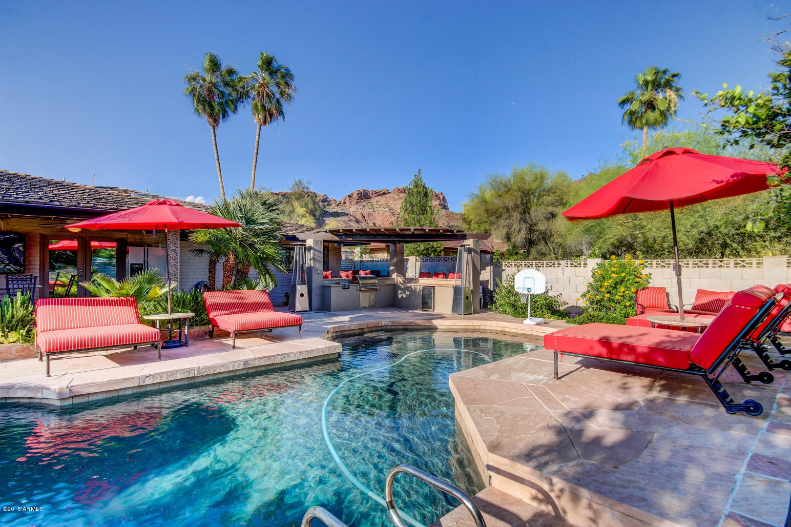 4535 East Palomino Road Phoenix, AZ 85018 - Photo 60 of 70 Back yard party