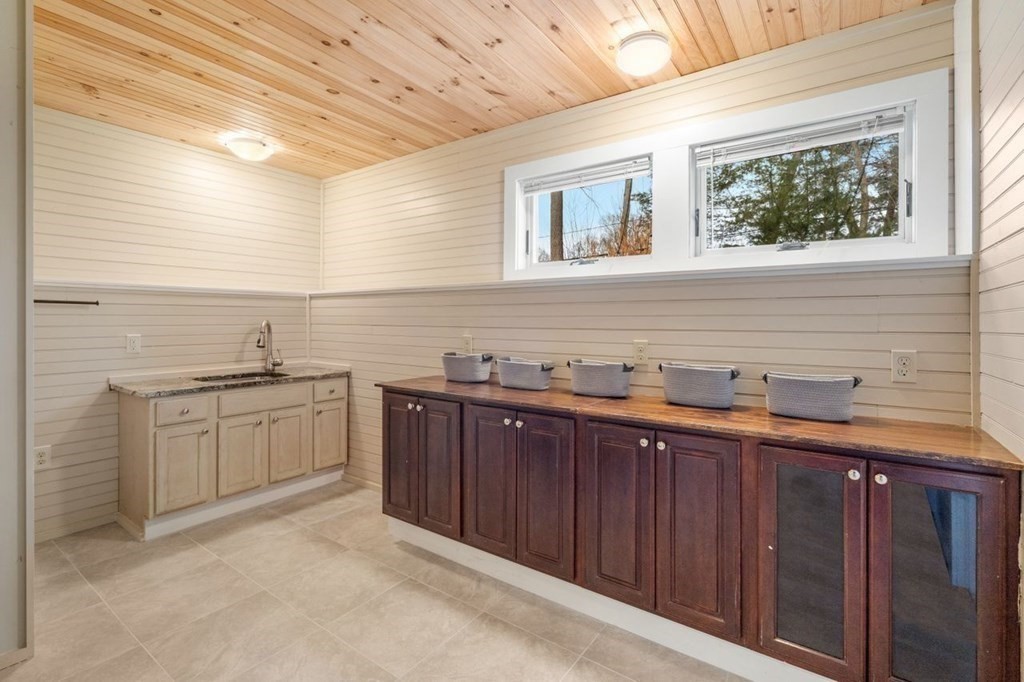 22 R Pilgrim Way Walpole, MA 02032 - Photo 28 of 41 Gallery Image 28