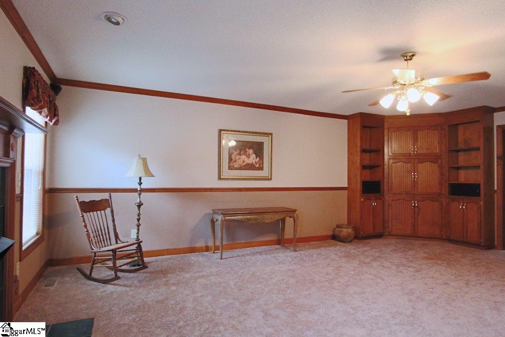 412 North Silver Ridge Drive Greer, SC 29651 - Photo 4 of 22