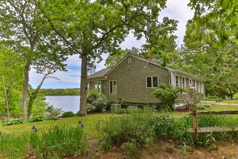 $849,000 | 34 Featherbed Lane, Brewster, MA 02631