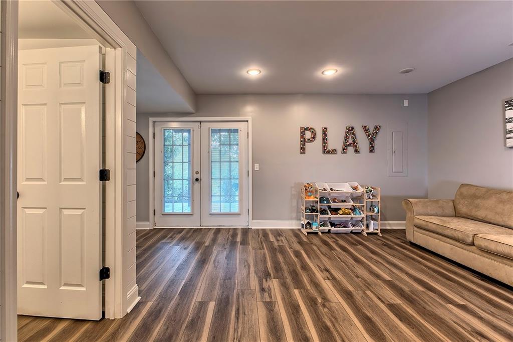 7010 Crider Road Mars, PA 16046 - Photo 28 of 32