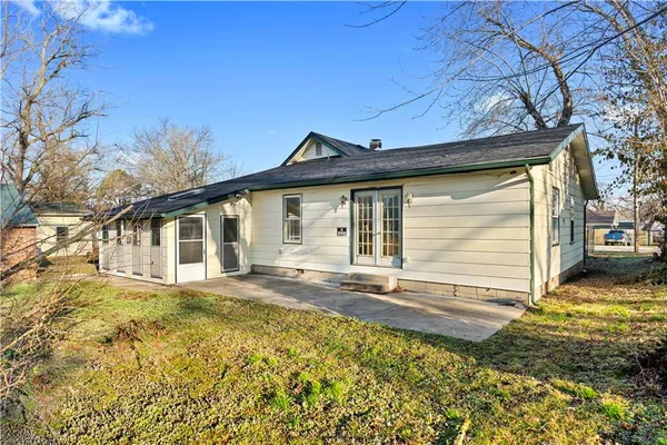 $110,000 | 520 East Lee Street, Nevada, MO 64772