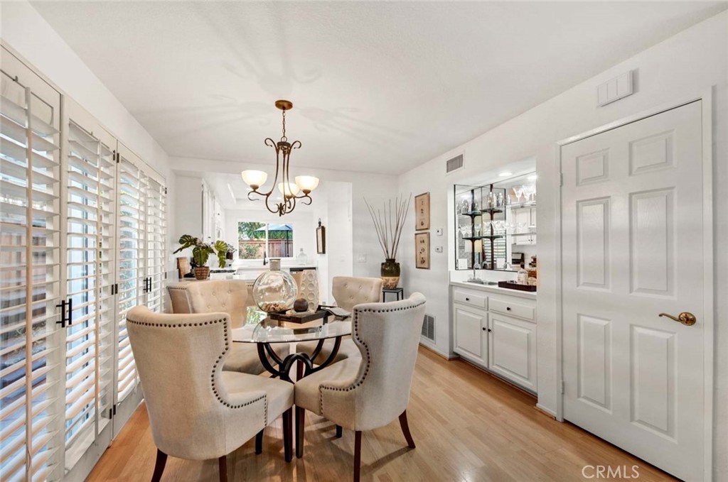 2569 Elden Avenue, Unit A1 Costa Mesa, CA 92627 - Photo 7 of 28